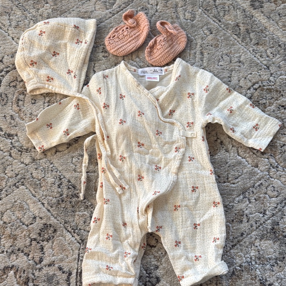 Zara Newborn Wrap